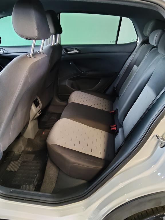 VOLKSWAGEN T-Cross - Foto