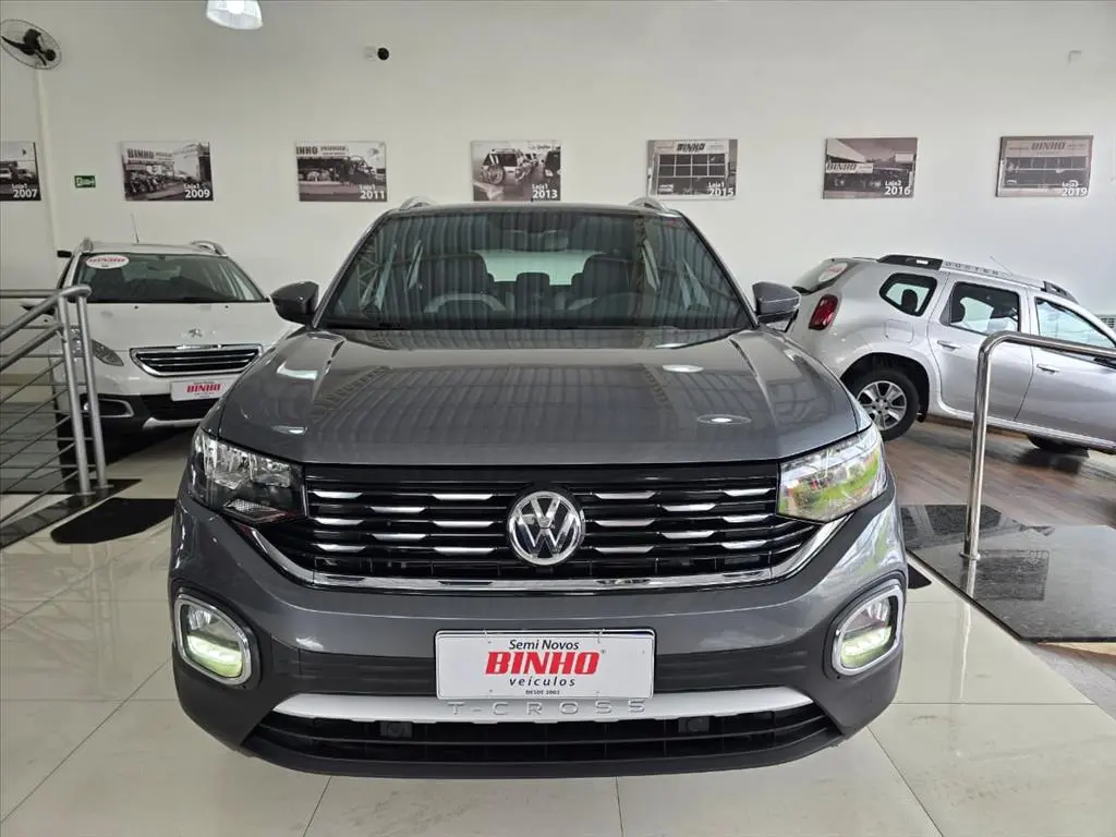 VOLKSWAGEN T-Cross - Foto