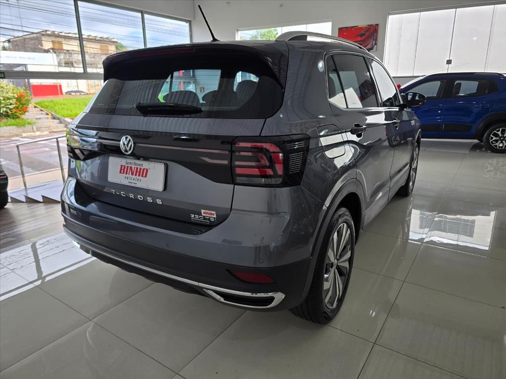 VOLKSWAGEN T-Cross - Foto