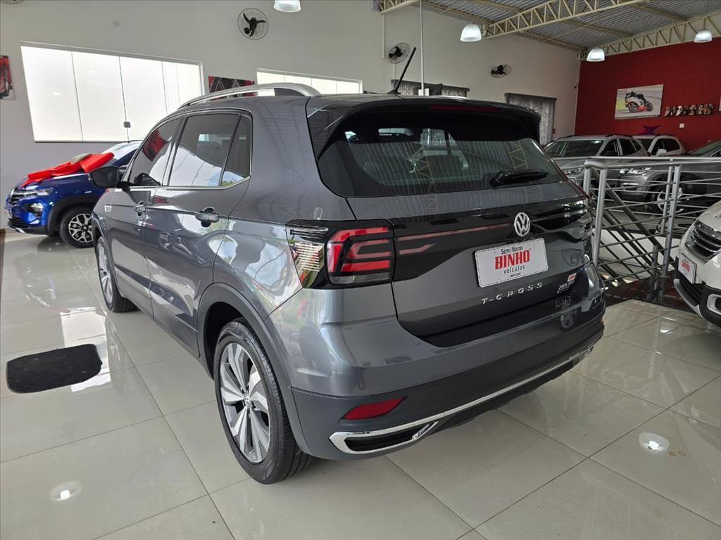 VOLKSWAGEN T-Cross - Foto