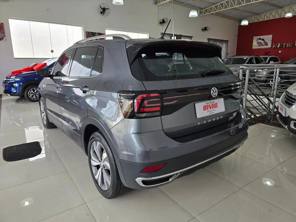 VOLKSWAGEN T-Cross - Foto