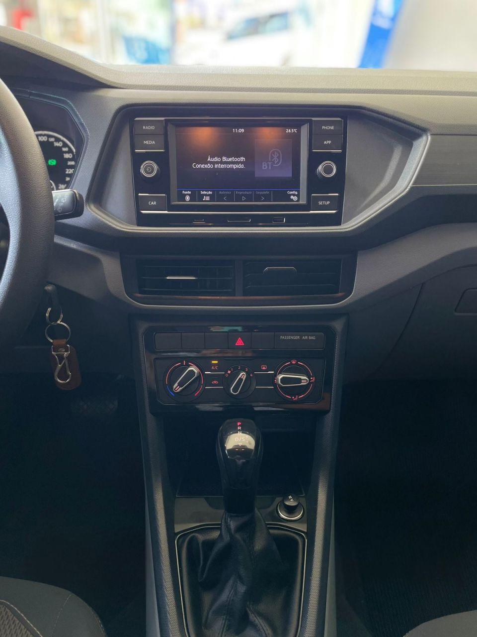 VOLKSWAGEN T-Cross - Foto