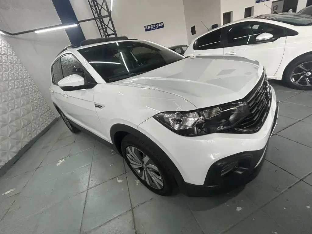 VOLKSWAGEN T-Cross - Foto