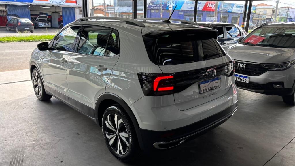 VOLKSWAGEN T-Cross - Foto