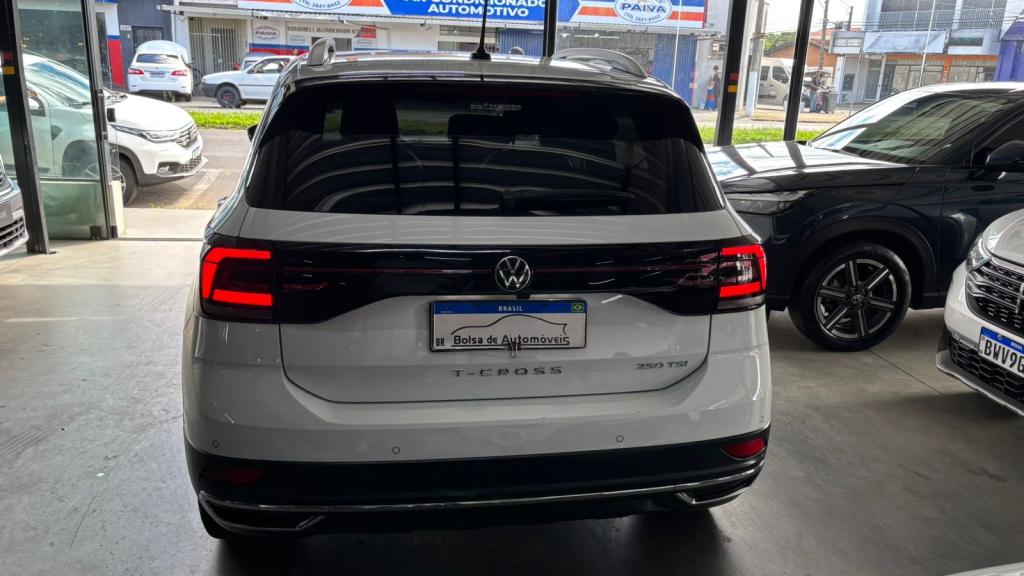 VOLKSWAGEN T-Cross - Foto