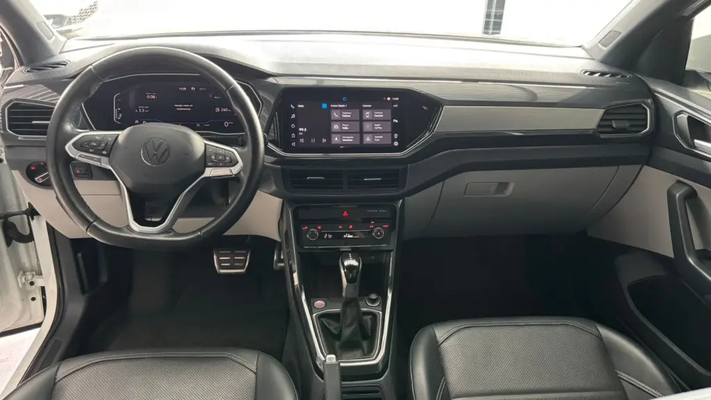 VOLKSWAGEN T-Cross - Foto