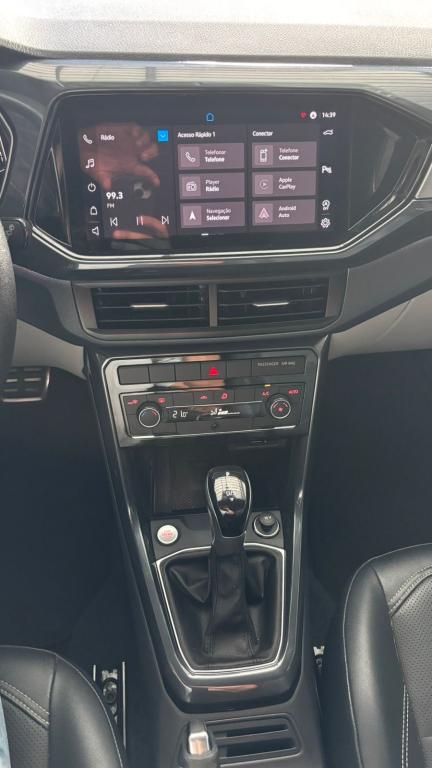 VOLKSWAGEN T-Cross - Foto