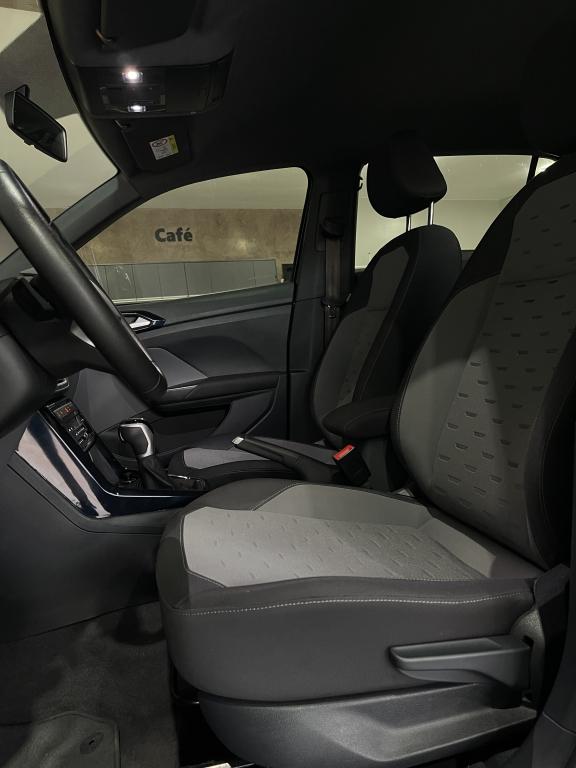 VOLKSWAGEN T-Cross - Foto