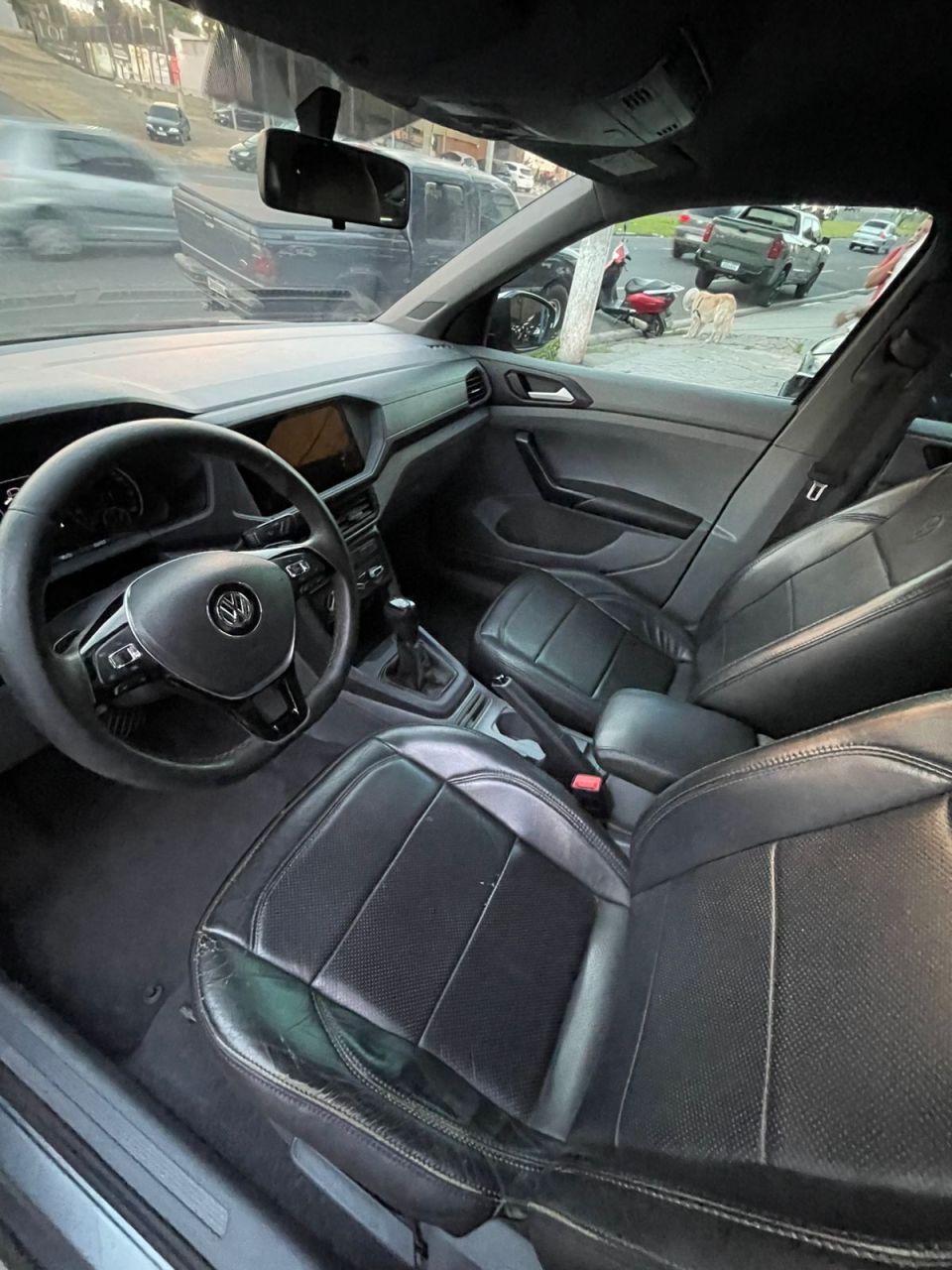 VOLKSWAGEN T-Cross - Foto