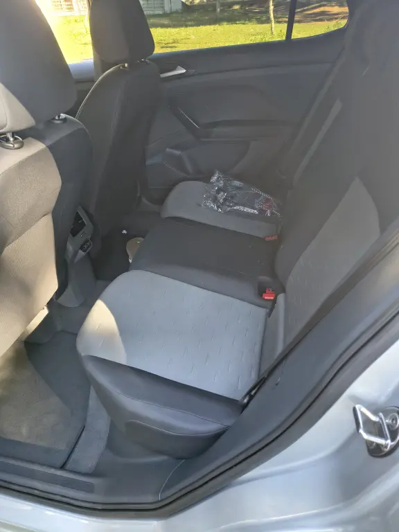 VOLKSWAGEN T-Cross - Foto
