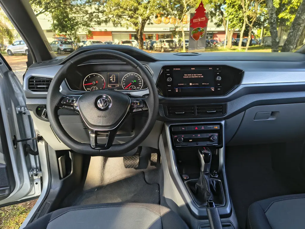 VOLKSWAGEN T-Cross - Foto