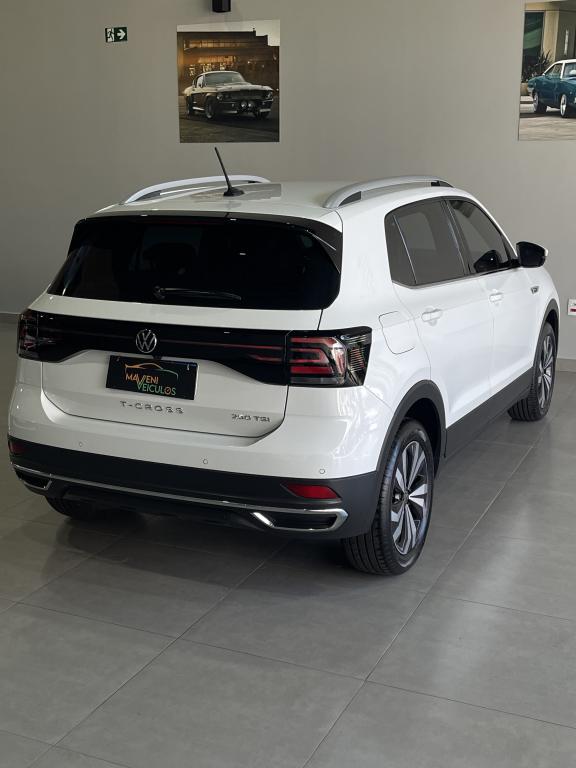 VOLKSWAGEN T-Cross - Foto