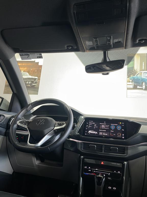 VOLKSWAGEN T-Cross - Foto