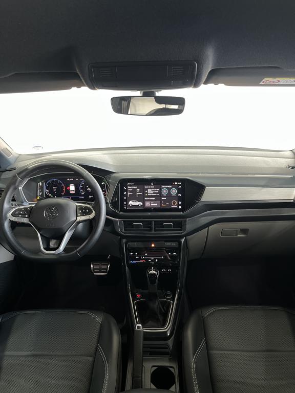 VOLKSWAGEN T-Cross - Foto