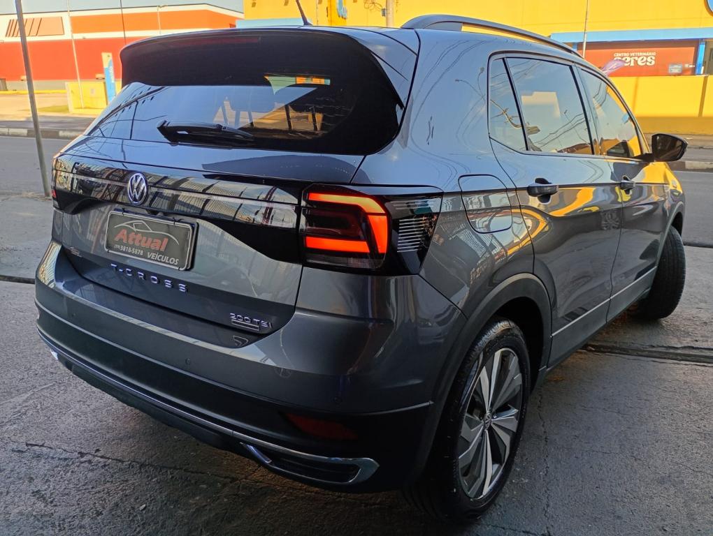 VOLKSWAGEN T-Cross - Foto