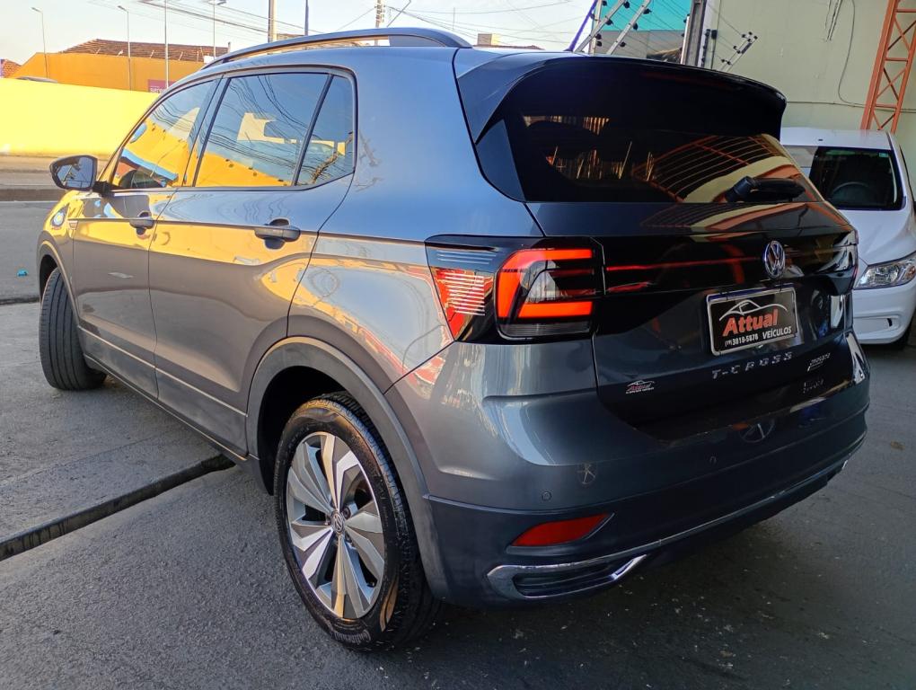 VOLKSWAGEN T-Cross - Foto