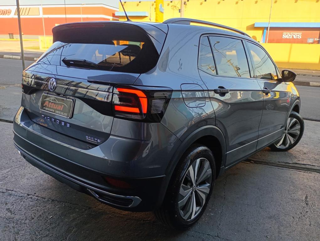 VOLKSWAGEN T-Cross - Foto