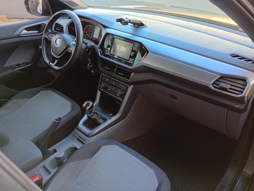 VOLKSWAGEN T-Cross - Foto