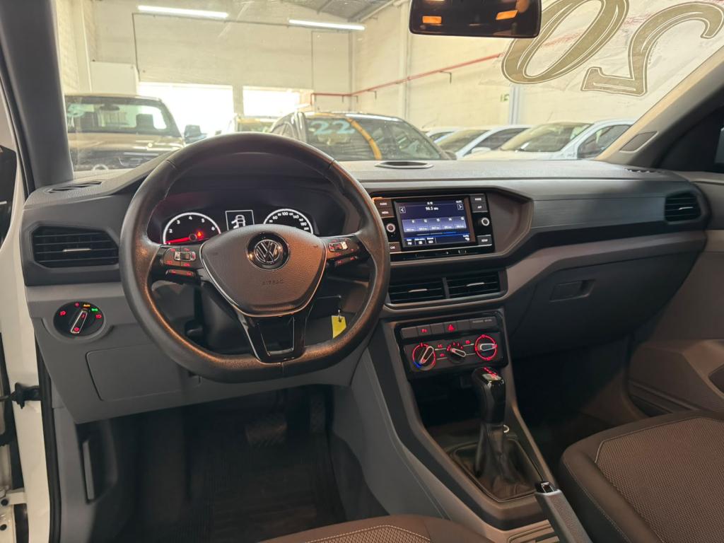 VOLKSWAGEN T-Cross - Foto