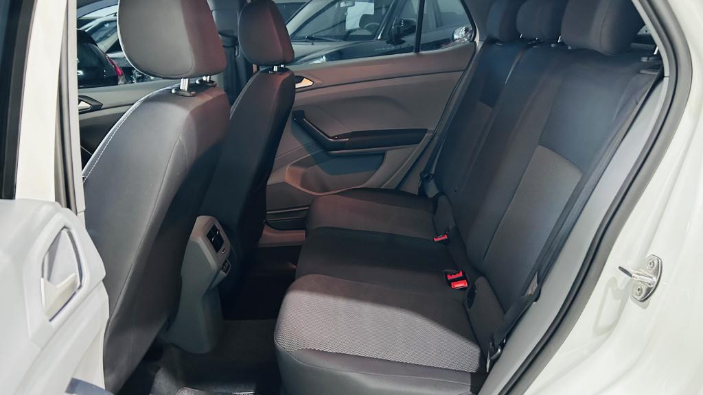 VOLKSWAGEN T-Cross - Foto