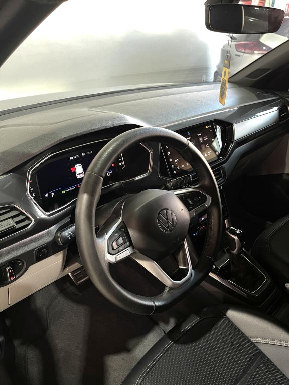 VOLKSWAGEN T-Cross - Foto