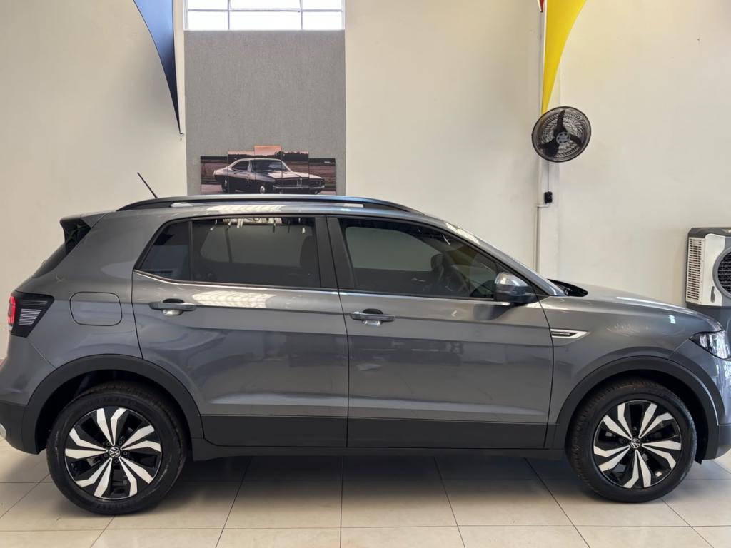 VOLKSWAGEN T-Cross - Foto
