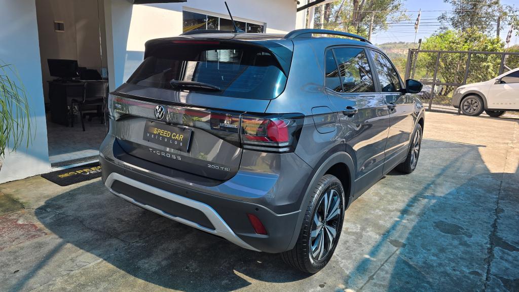 VOLKSWAGEN T-Cross - Foto