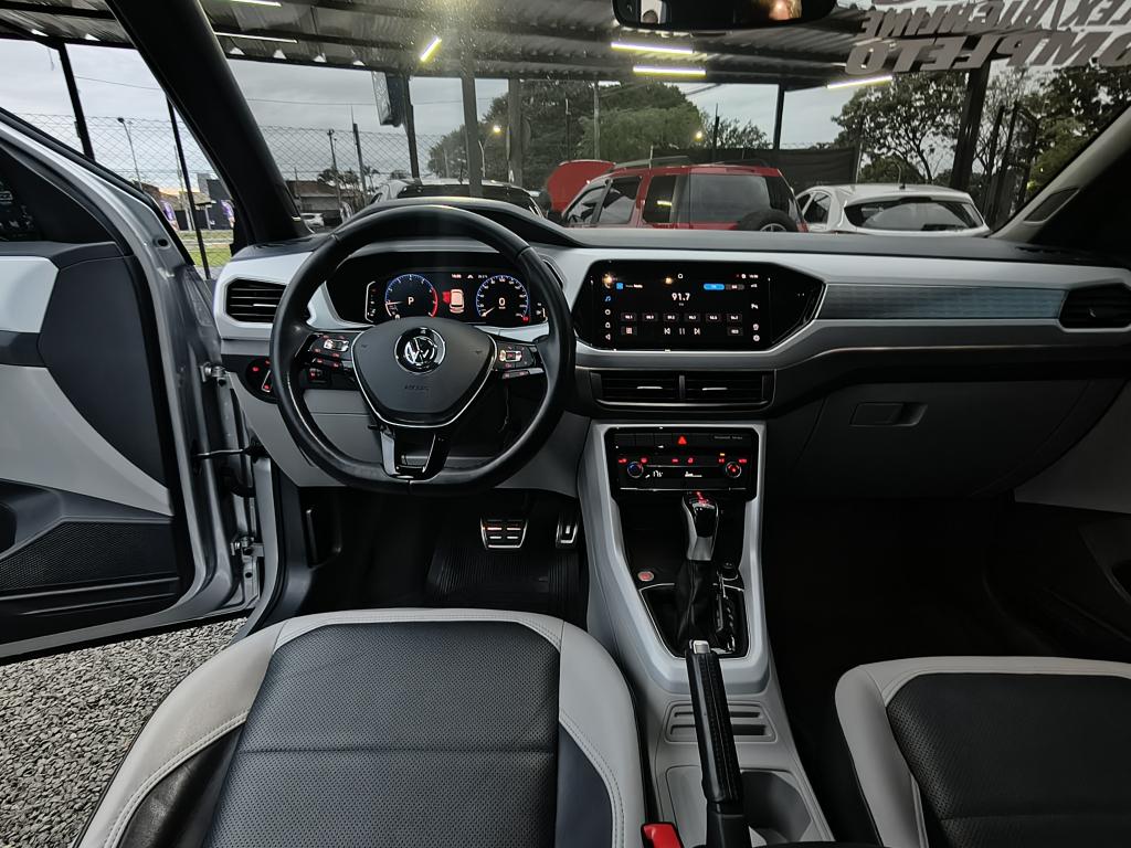 VOLKSWAGEN T-Cross - Foto