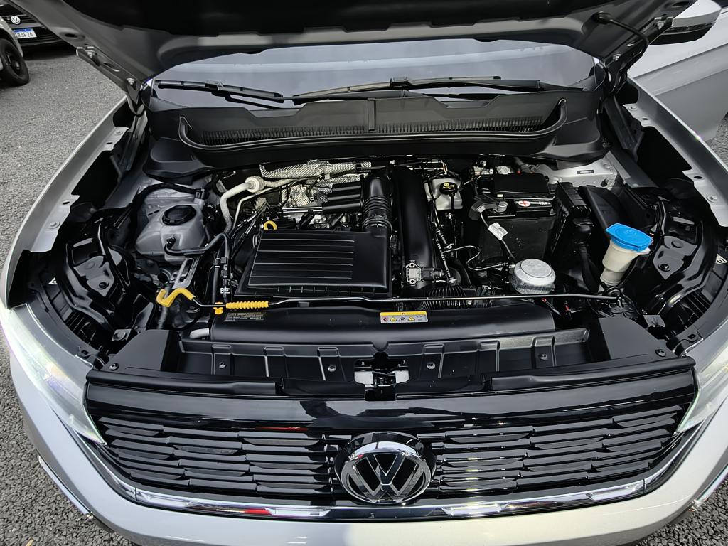 VOLKSWAGEN T-Cross - Foto