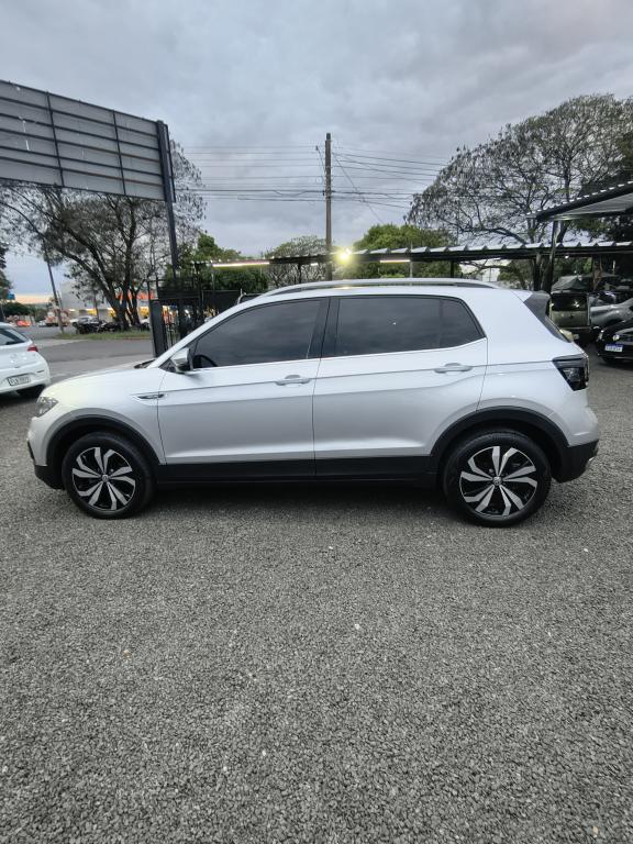 VOLKSWAGEN T-Cross - Foto