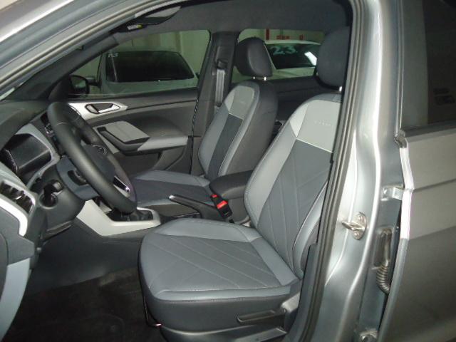 VOLKSWAGEN T-Cross - Foto