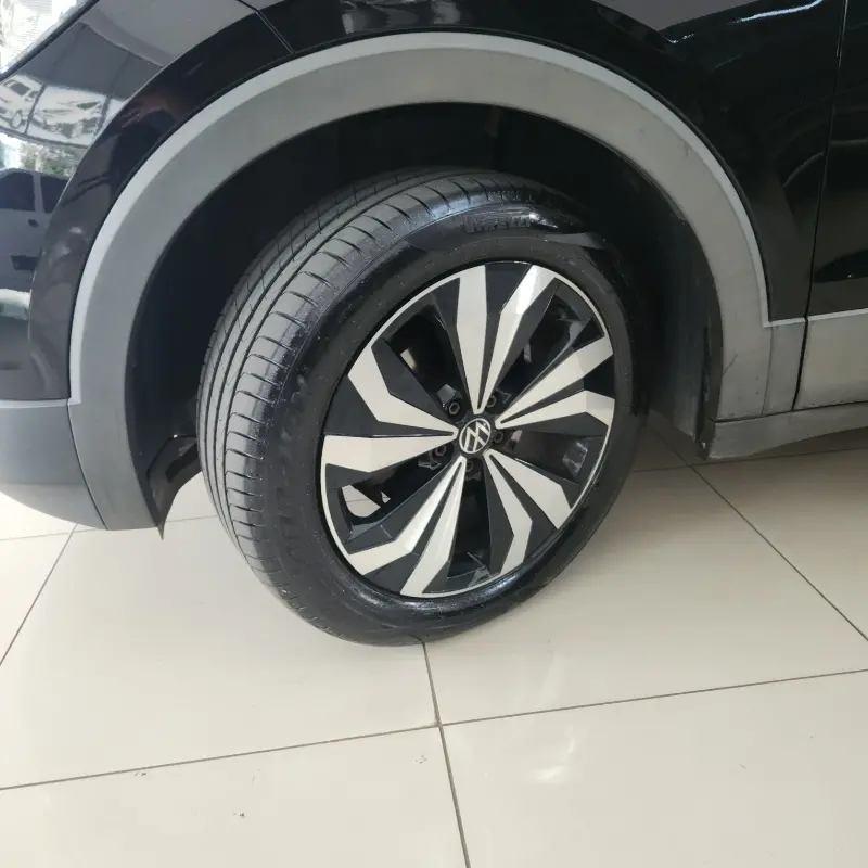 VOLKSWAGEN T-Cross - Foto