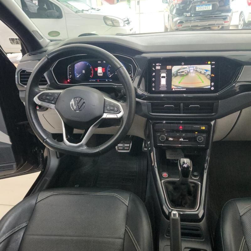 VOLKSWAGEN T-Cross - Foto