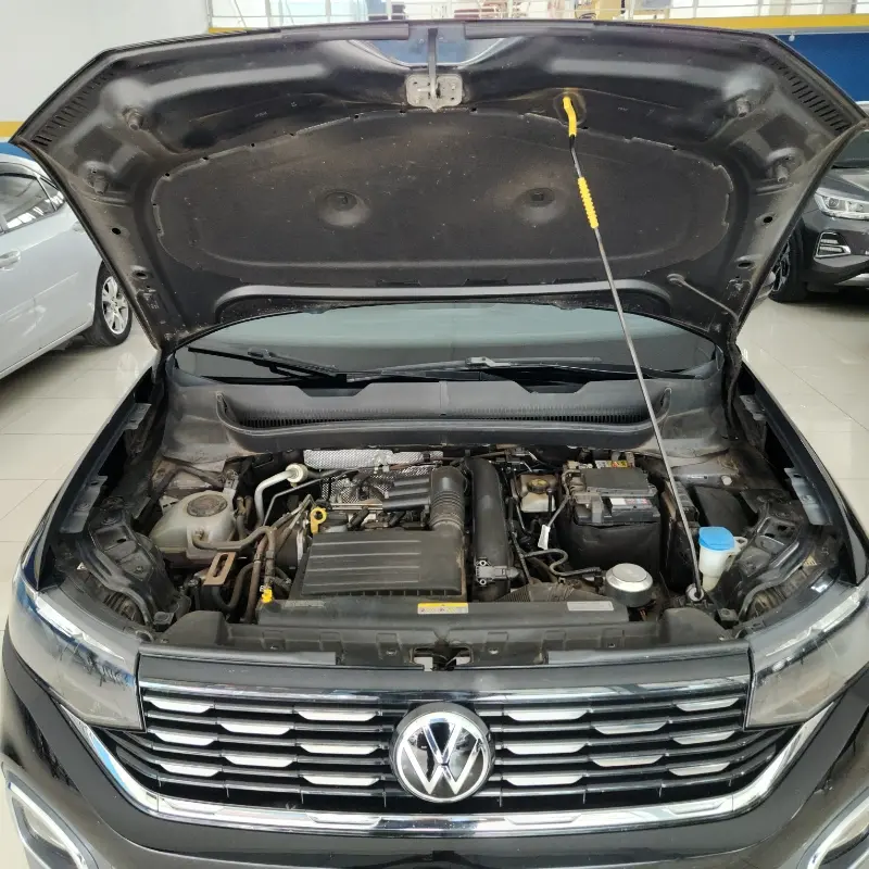VOLKSWAGEN T-Cross - Foto