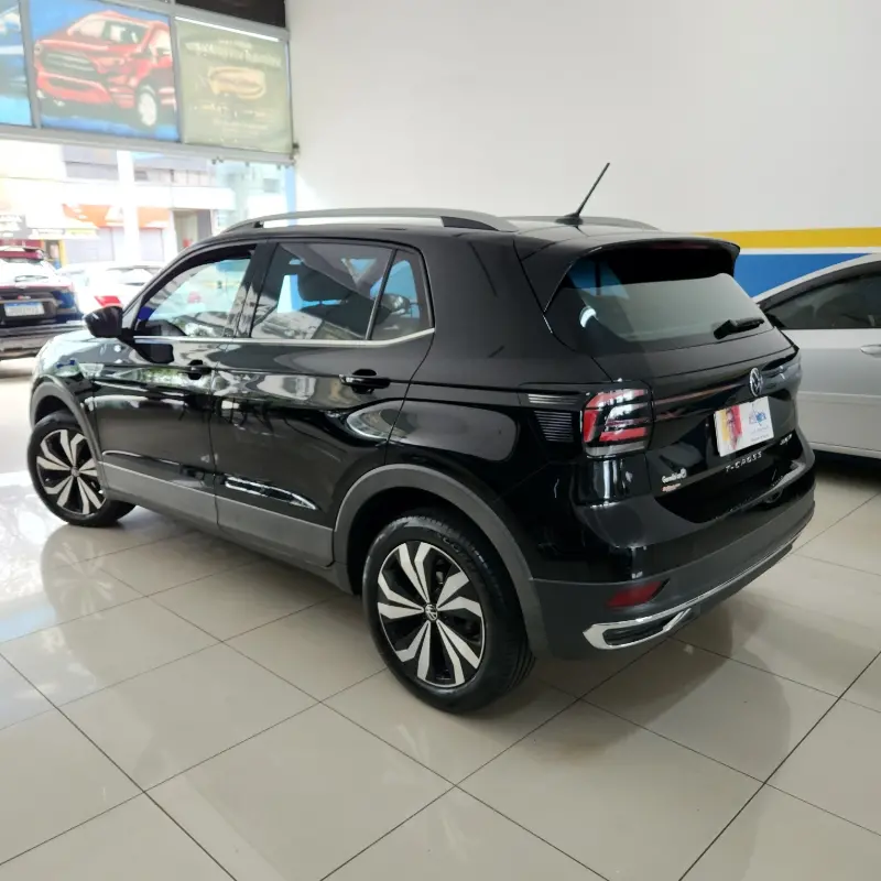 VOLKSWAGEN T-Cross - Foto