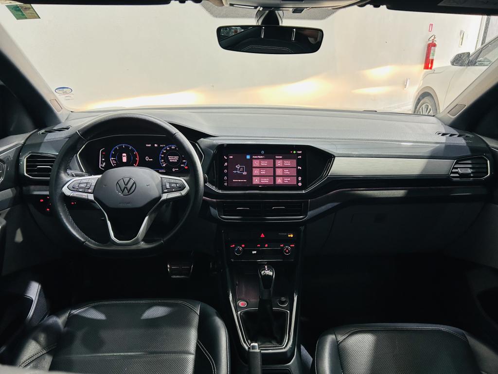 VOLKSWAGEN T-Cross - Foto
