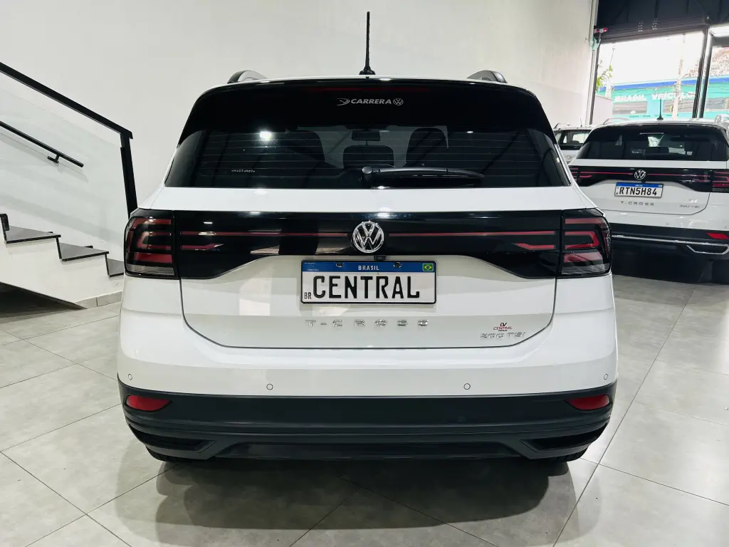VOLKSWAGEN T-Cross - Foto