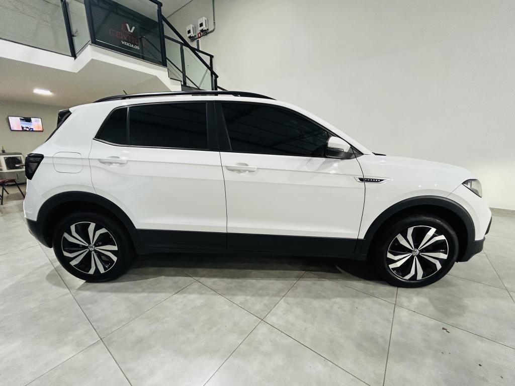 VOLKSWAGEN T-Cross - Foto
