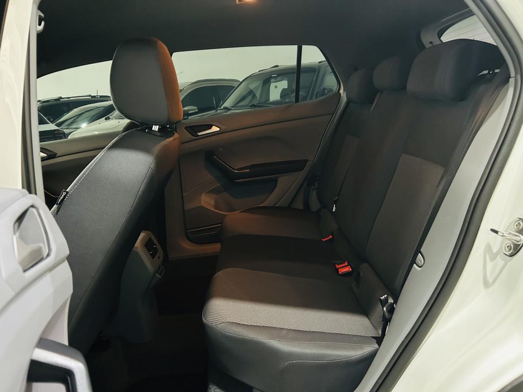 VOLKSWAGEN T-Cross - Foto