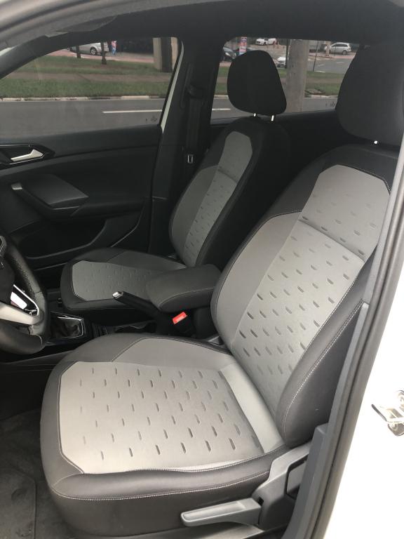 VOLKSWAGEN T-Cross - Foto