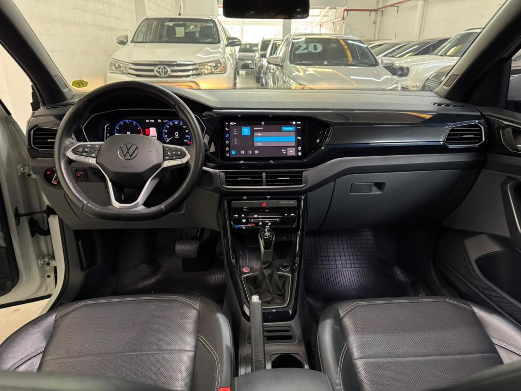 VOLKSWAGEN T-Cross - Foto