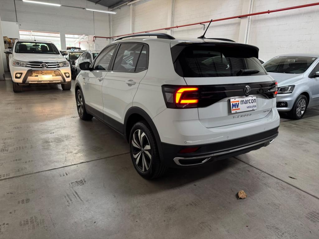 VOLKSWAGEN T-Cross - Foto