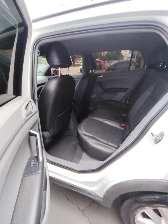 VOLKSWAGEN T-Cross - Foto
