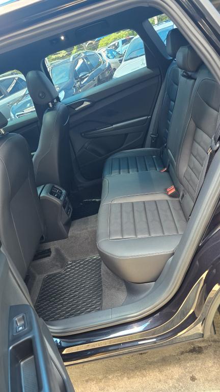 VOLKSWAGEN Taos - Foto