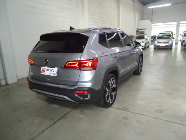 VOLKSWAGEN Taos - Foto