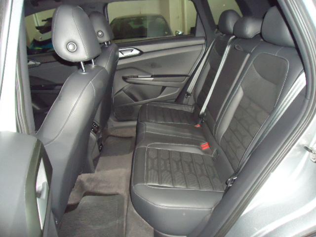 VOLKSWAGEN Taos - Foto