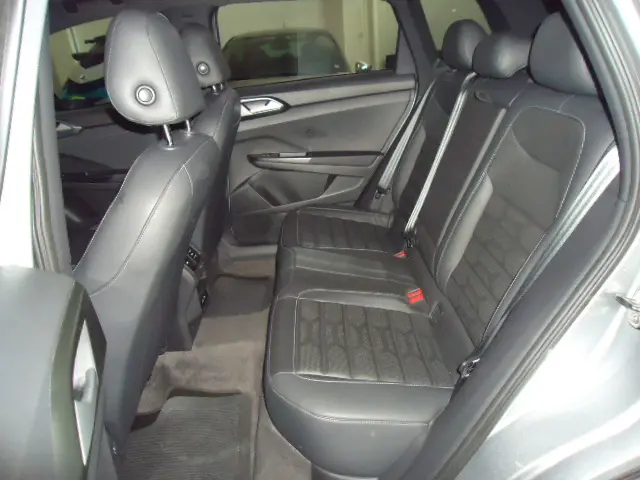 VOLKSWAGEN Taos - Foto