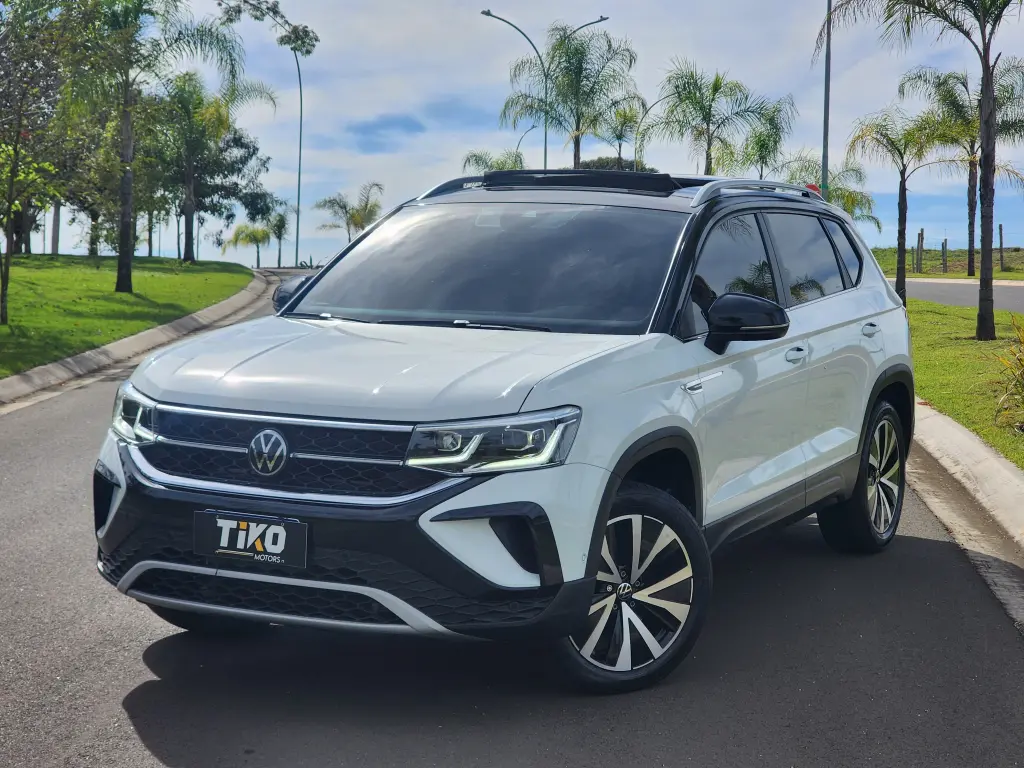 VOLKSWAGEN Taos