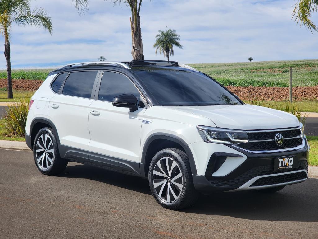 VOLKSWAGEN Taos - Foto