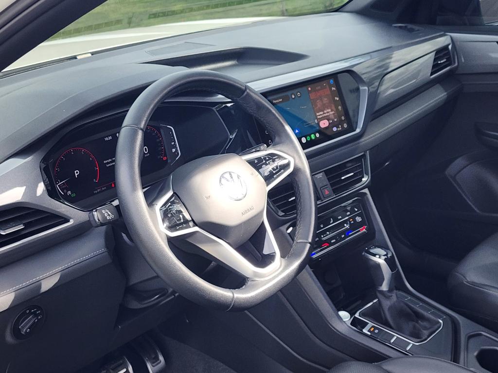 VOLKSWAGEN Taos - Foto